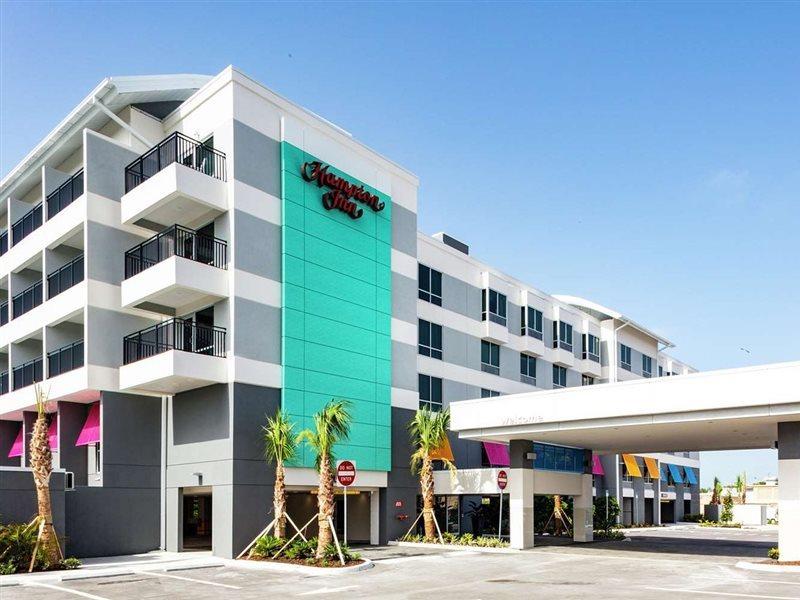 Hampton Inn Dunedin, Fl Экстерьер фото